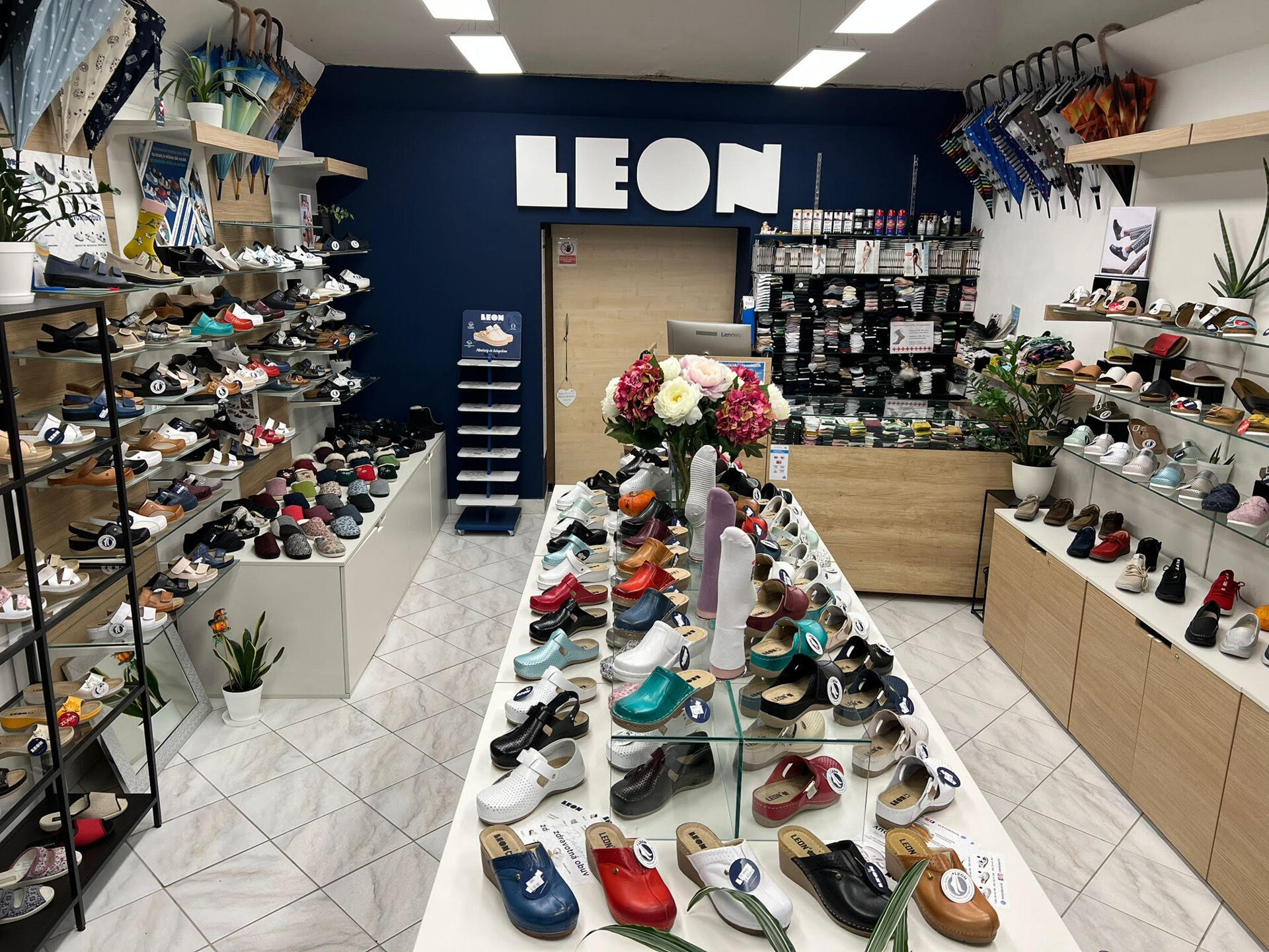 Kamenna predajna LEON 2